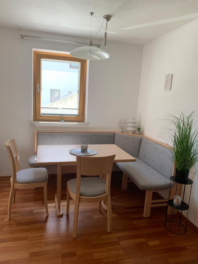 Haus Helga Lägenhet Lienz Exteriör bild
